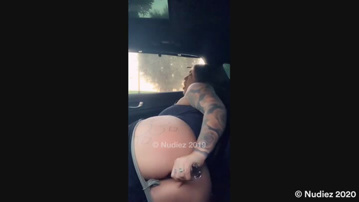 Ana Lorde - Very Risky Masturbation in Public