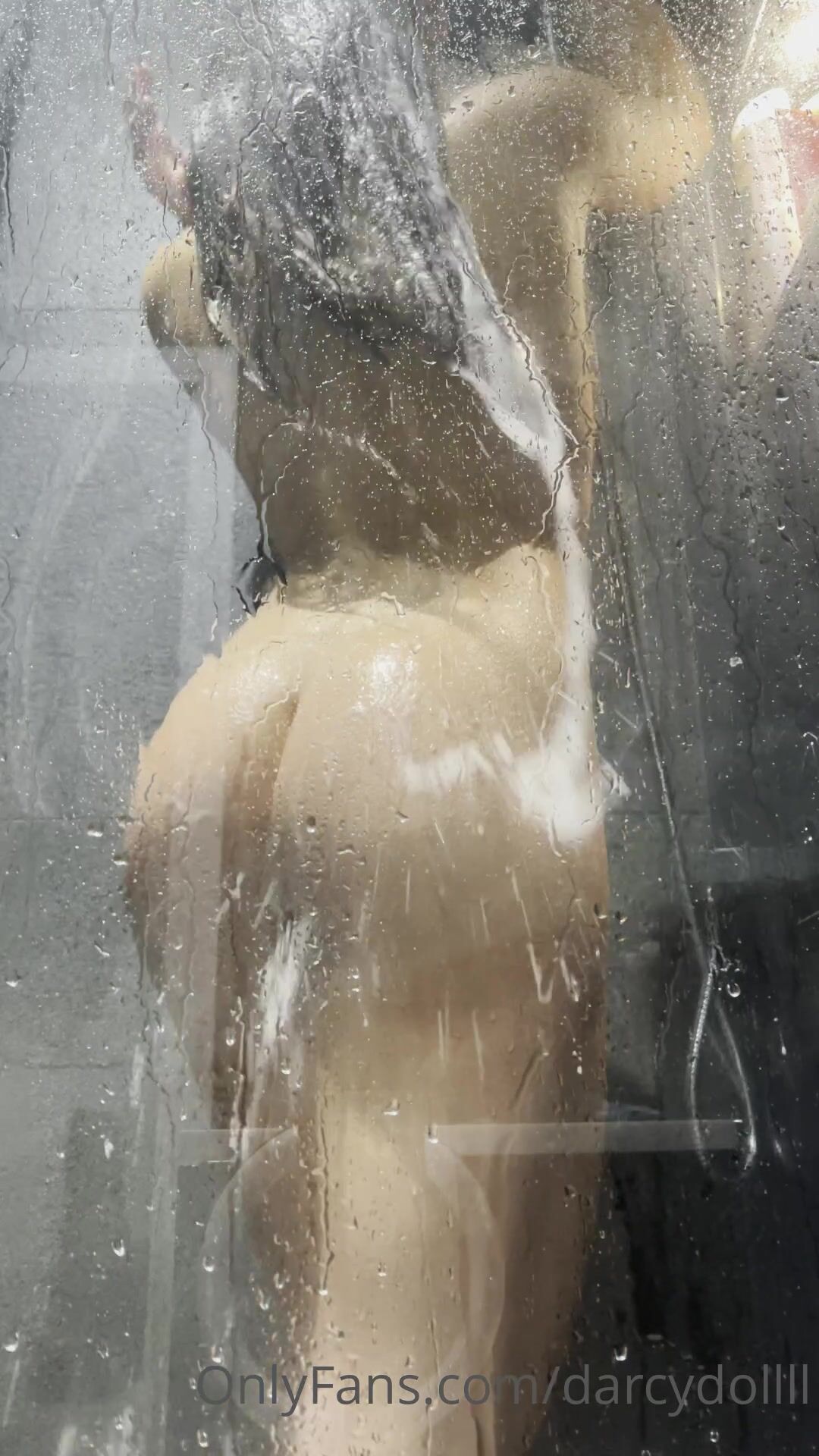 DarcyDoll In The Shower