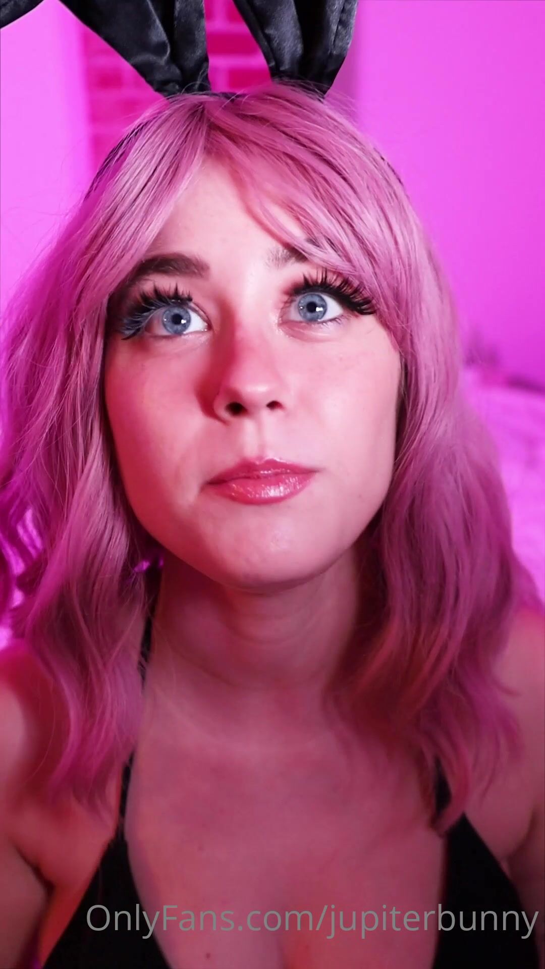 Trying Costumes And Tits Shaking With JupiterBunny