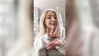 Dilfenergy Masturbates In The Shower