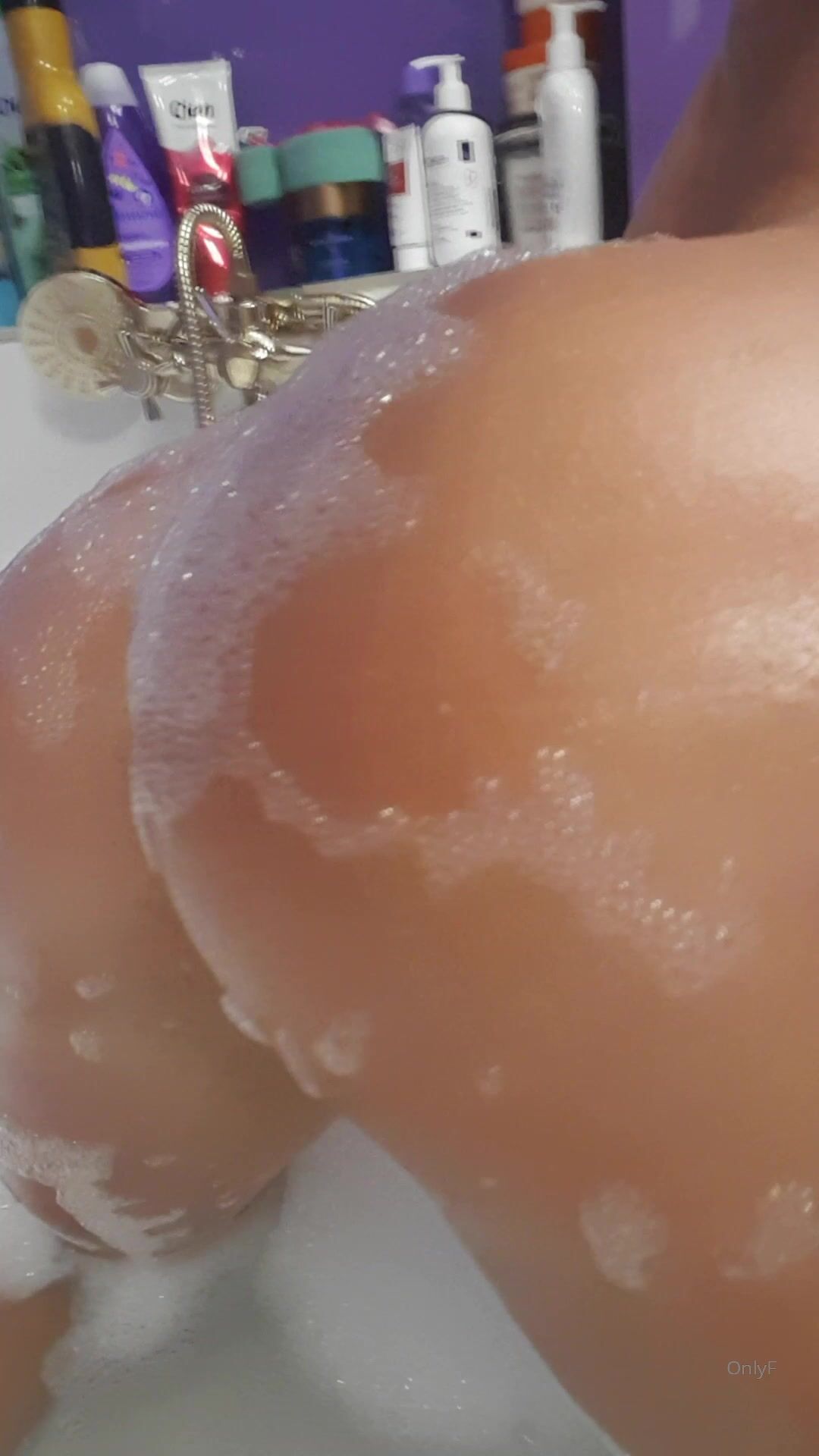 Flawlesseva26 Close Up In The Bathtub