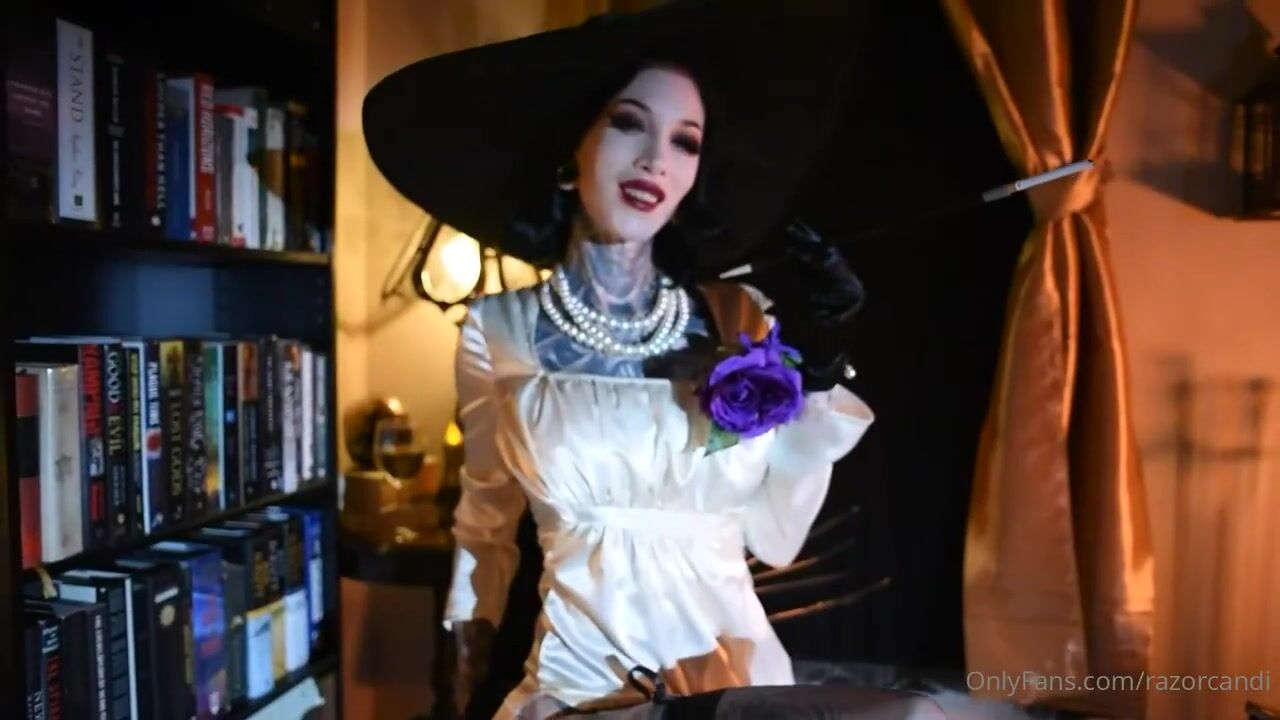 Razorcandi Playing With Huge Dildos