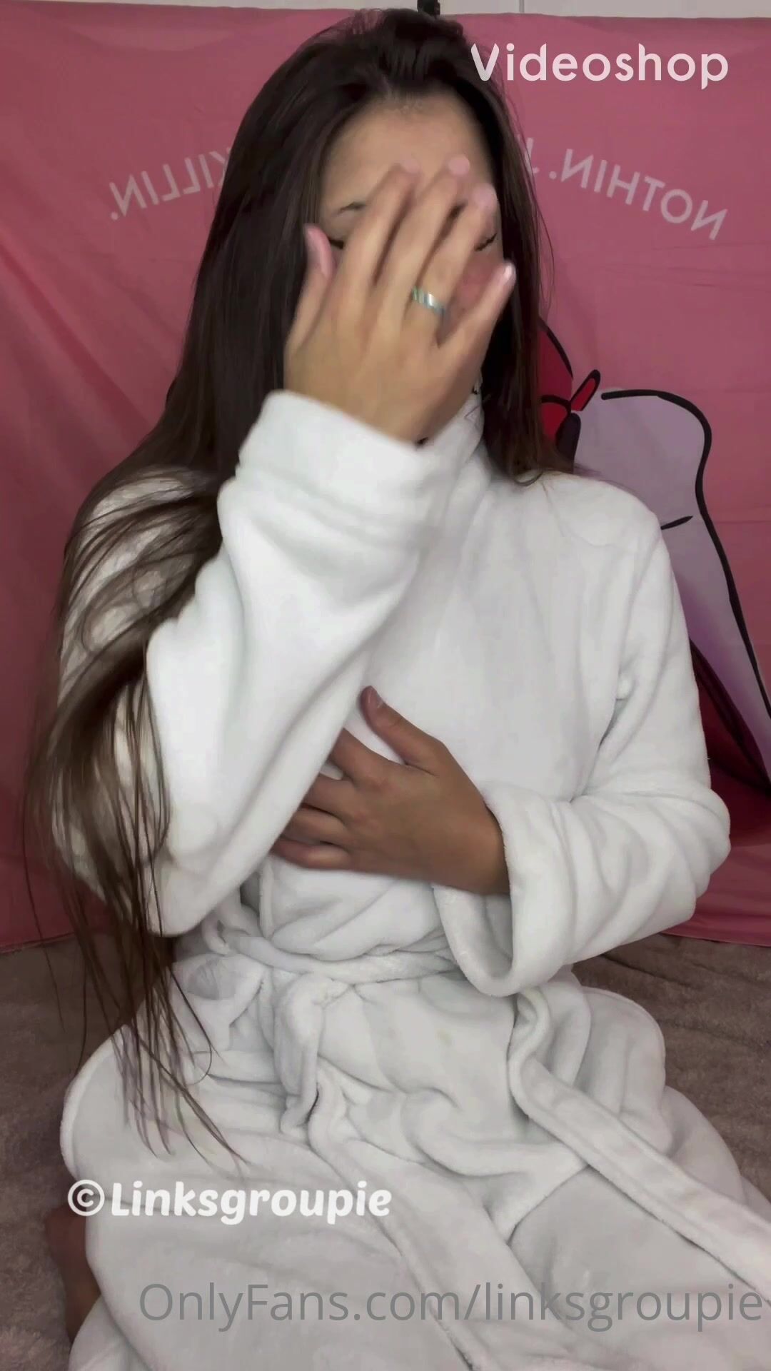 Linksgroupie Sexy Dress Compilation