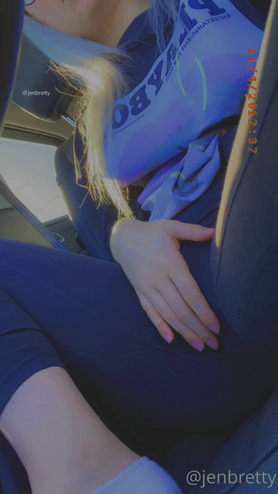 Jen Bretty Masturbates In Public