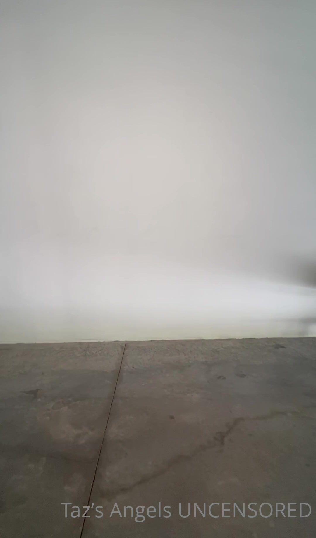 Tazs Angels Upskirt Teasing