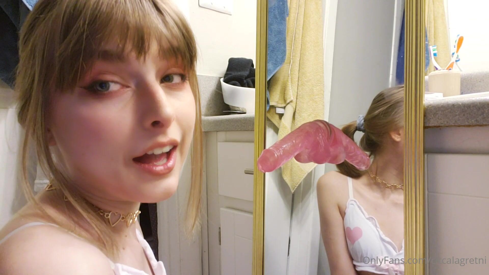 Citcalagretni Mirror Play With Dildo