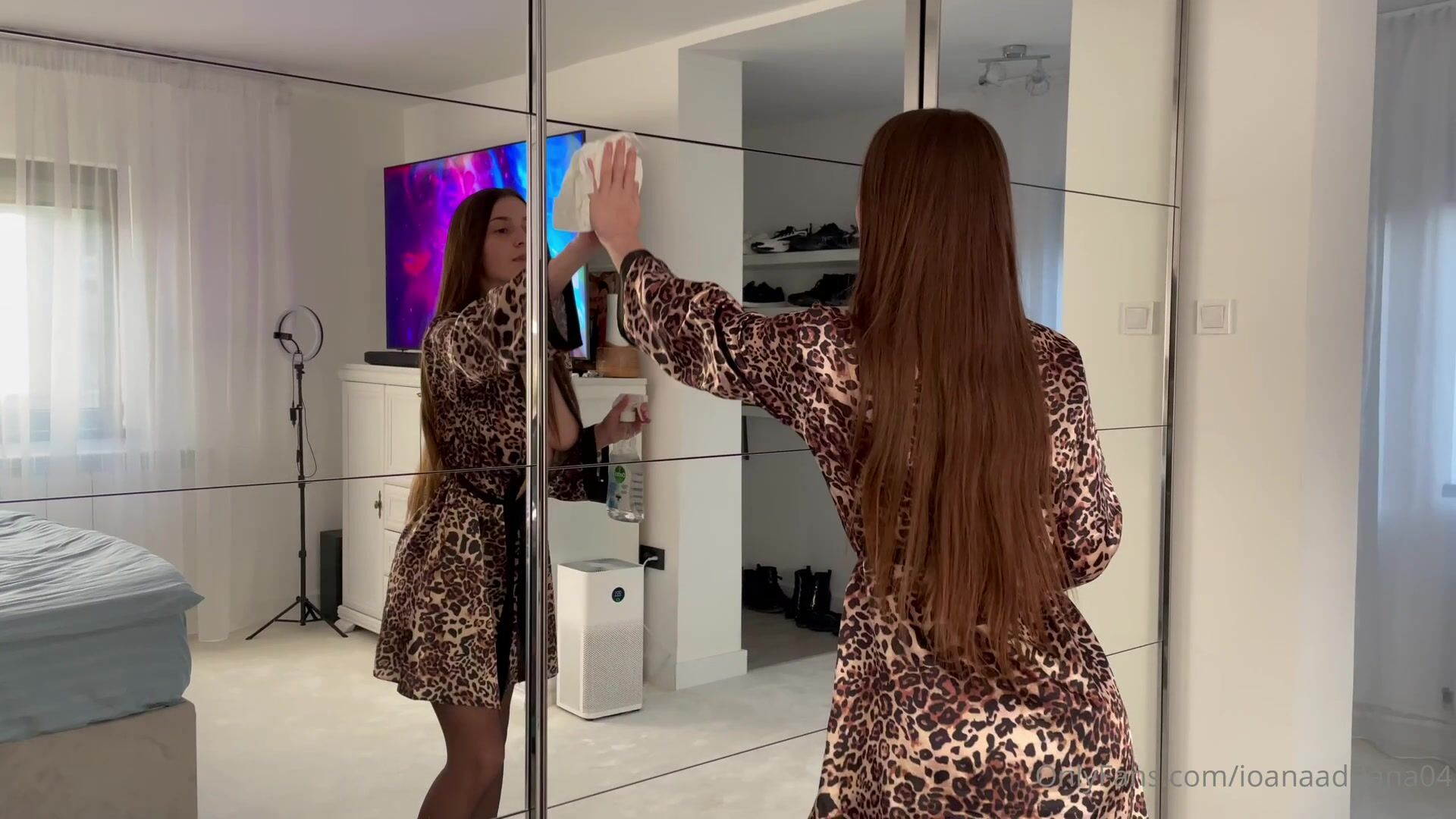 Ioana Adriana Masturbates In Stockings