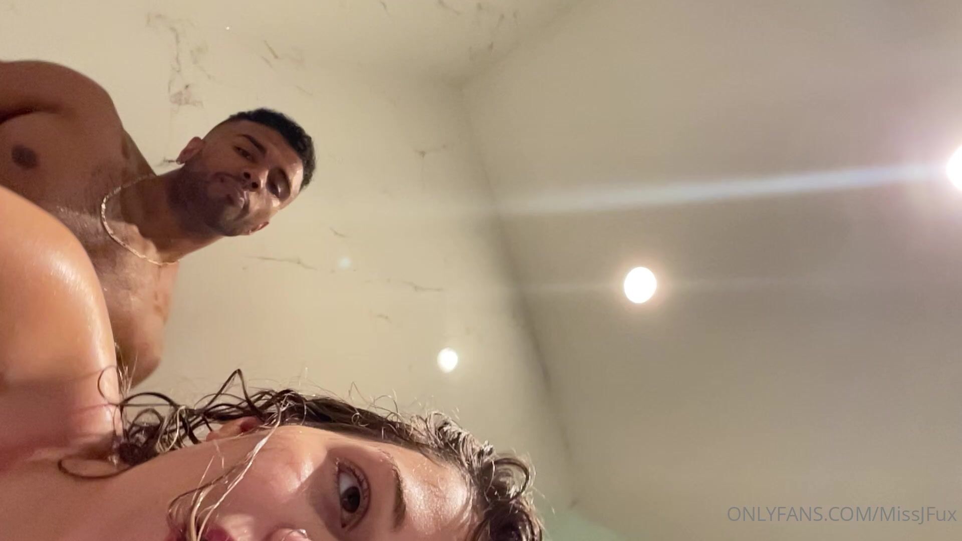 Msjtux Gets Hard Fuck In The Shower