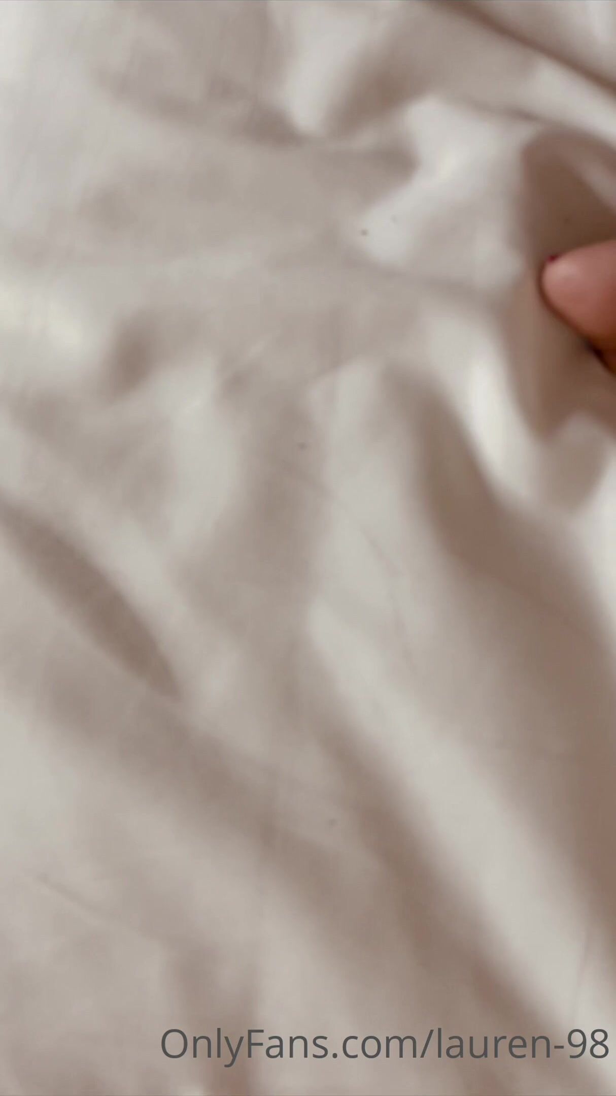 Lauren_98 Masturbates In Sexy Dress With Sex Toy