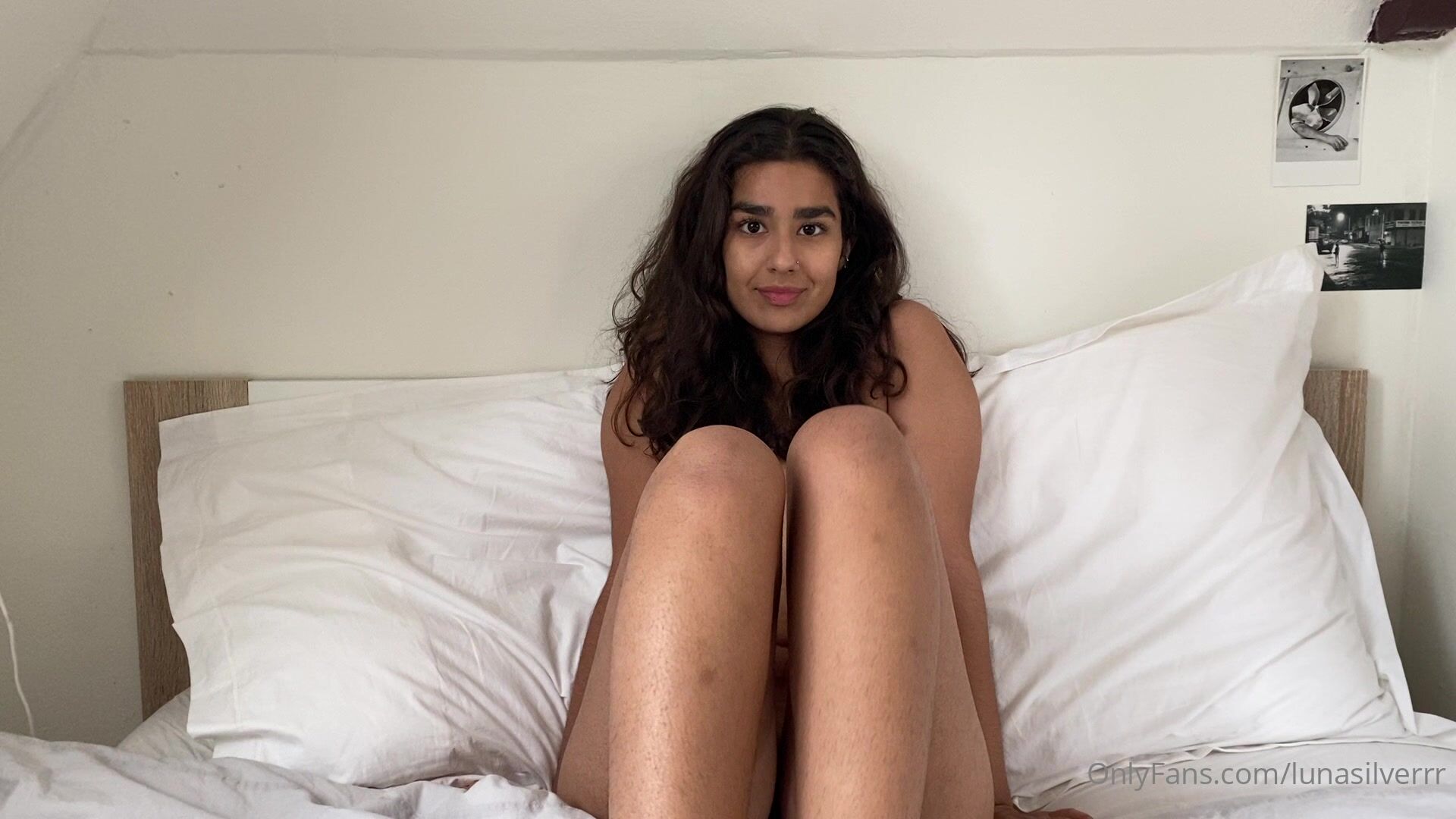 Luna Silver Foot Fetish With Toe Sucking