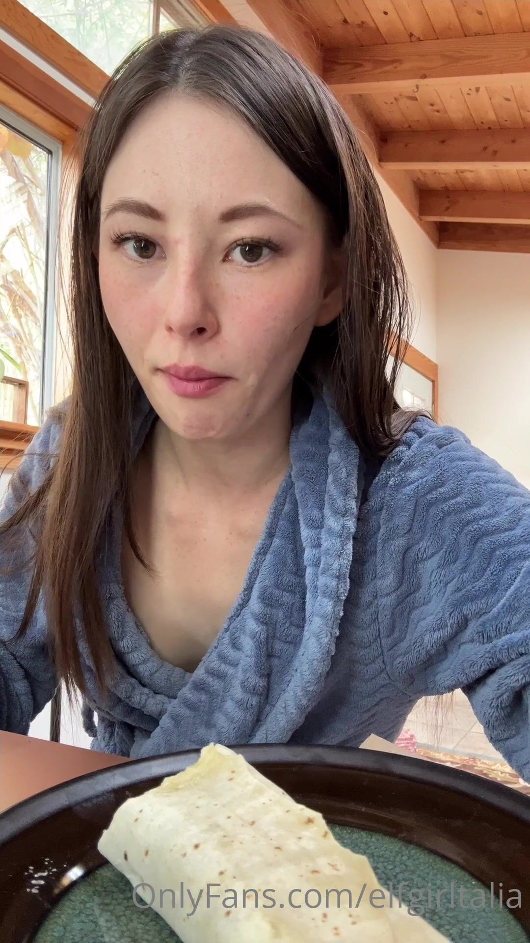Elfgirltalia Breakfast With Flashing