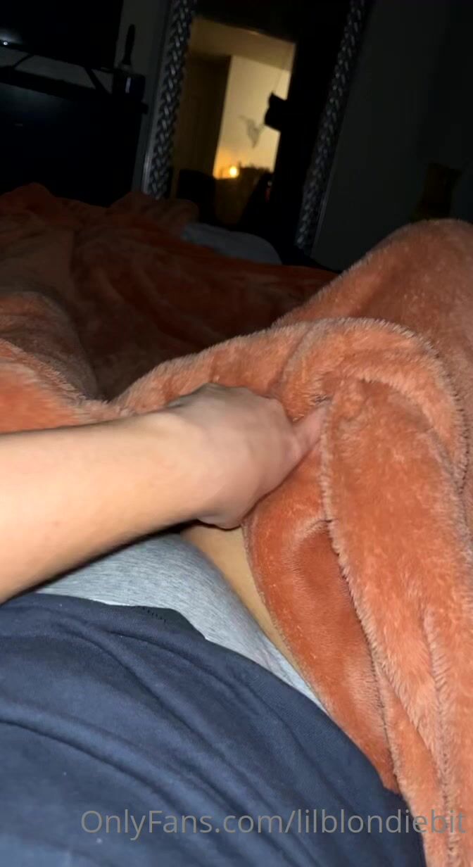 Lilblondiebit Masturbates In Lingerie POV