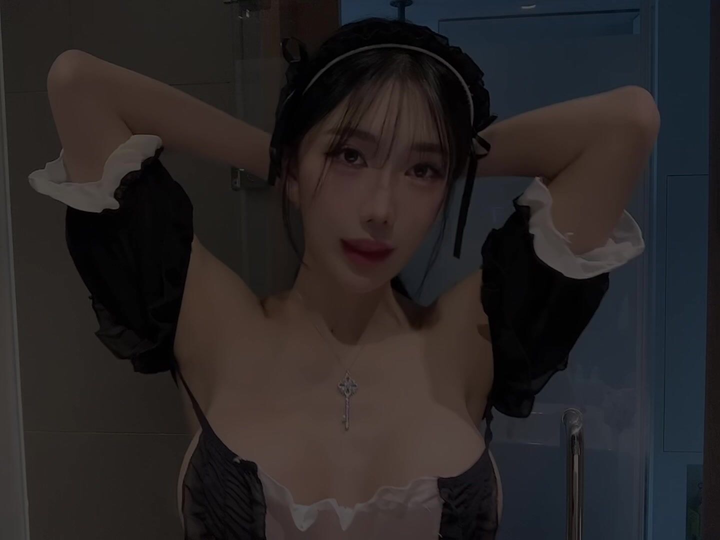 Yunjini Ahegao With Tits Close Up