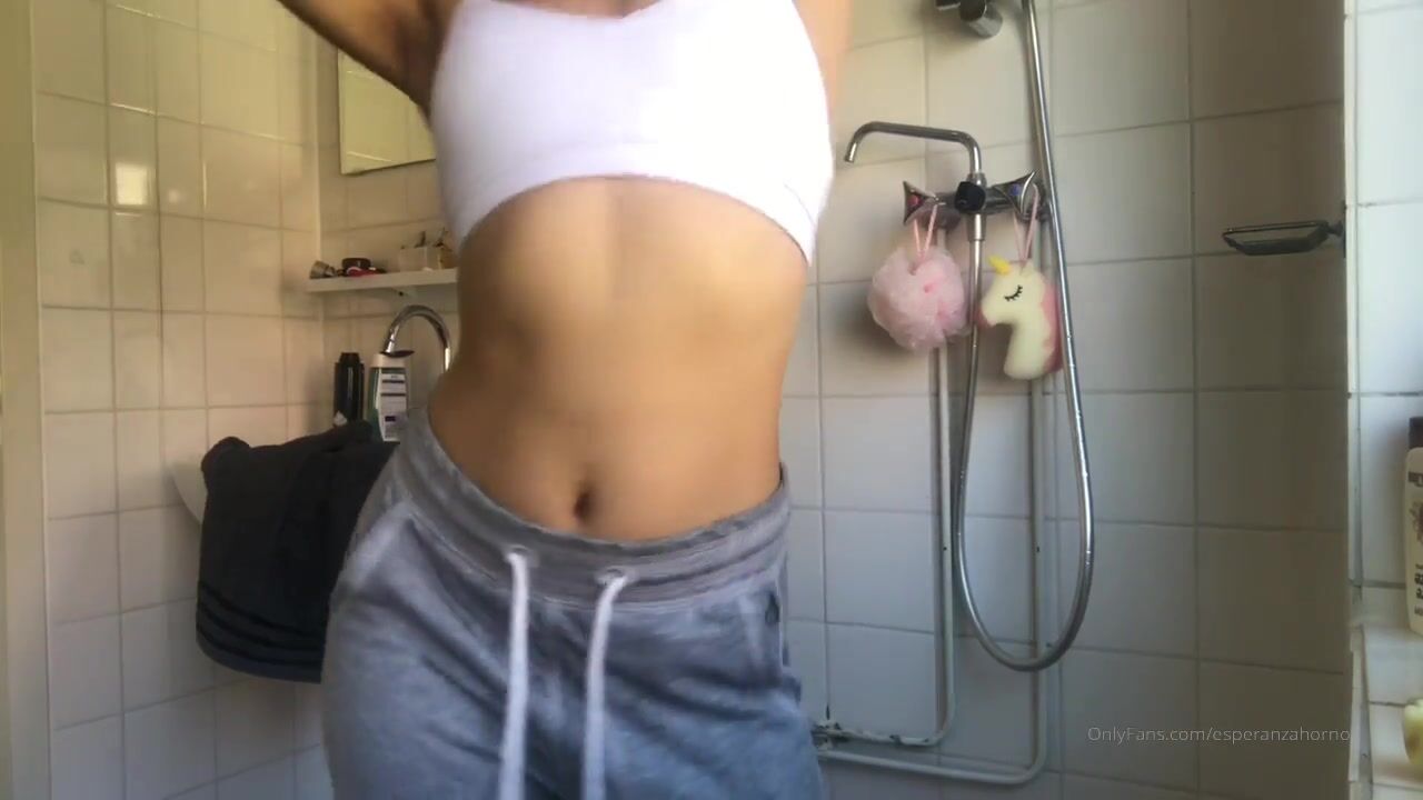 Esperanza Del Horno In The Shower