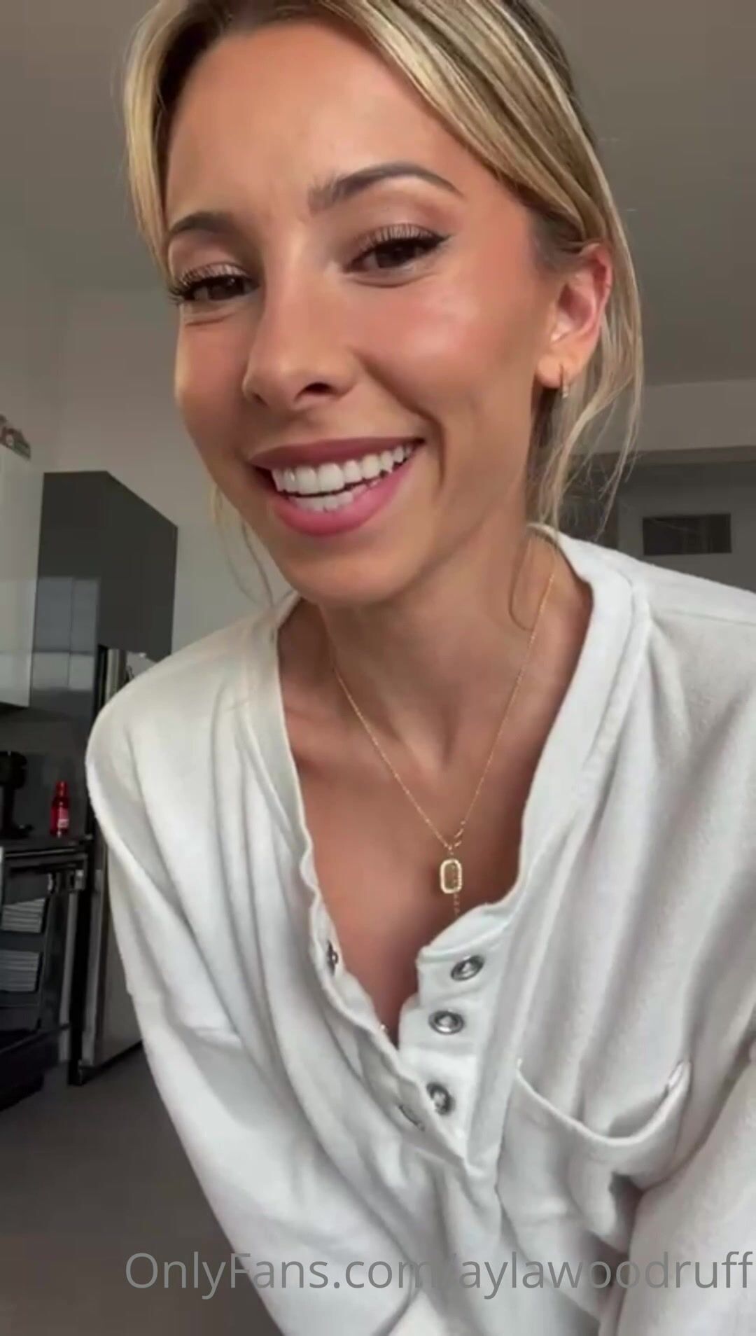 When Hard To Decide The Lingerie Colour For Ayla Woodruff