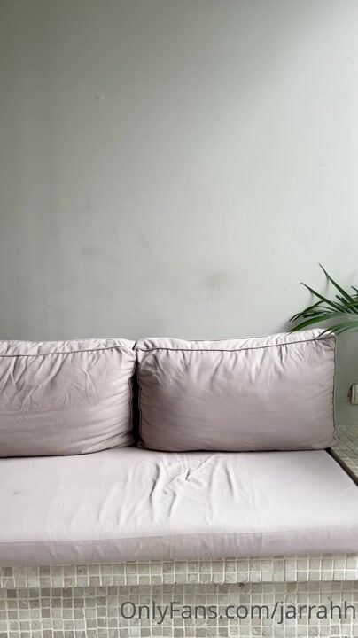 SpicyJazzzy Showing Ass And Titties