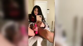 Skyler Lo Masturbates With Sex Toy In Mirror Play