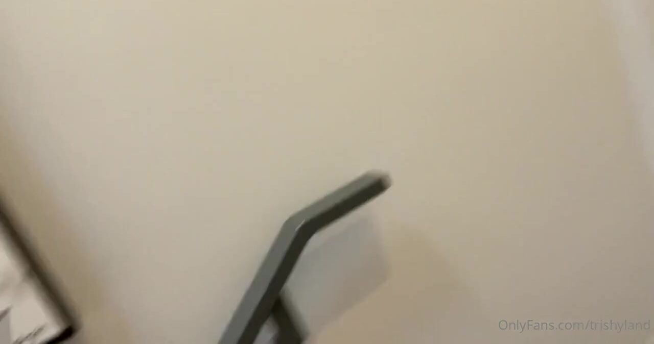 Riley Reid Teaching Trisha Paytas And Lena The Plug How to Douche with Water Bottle