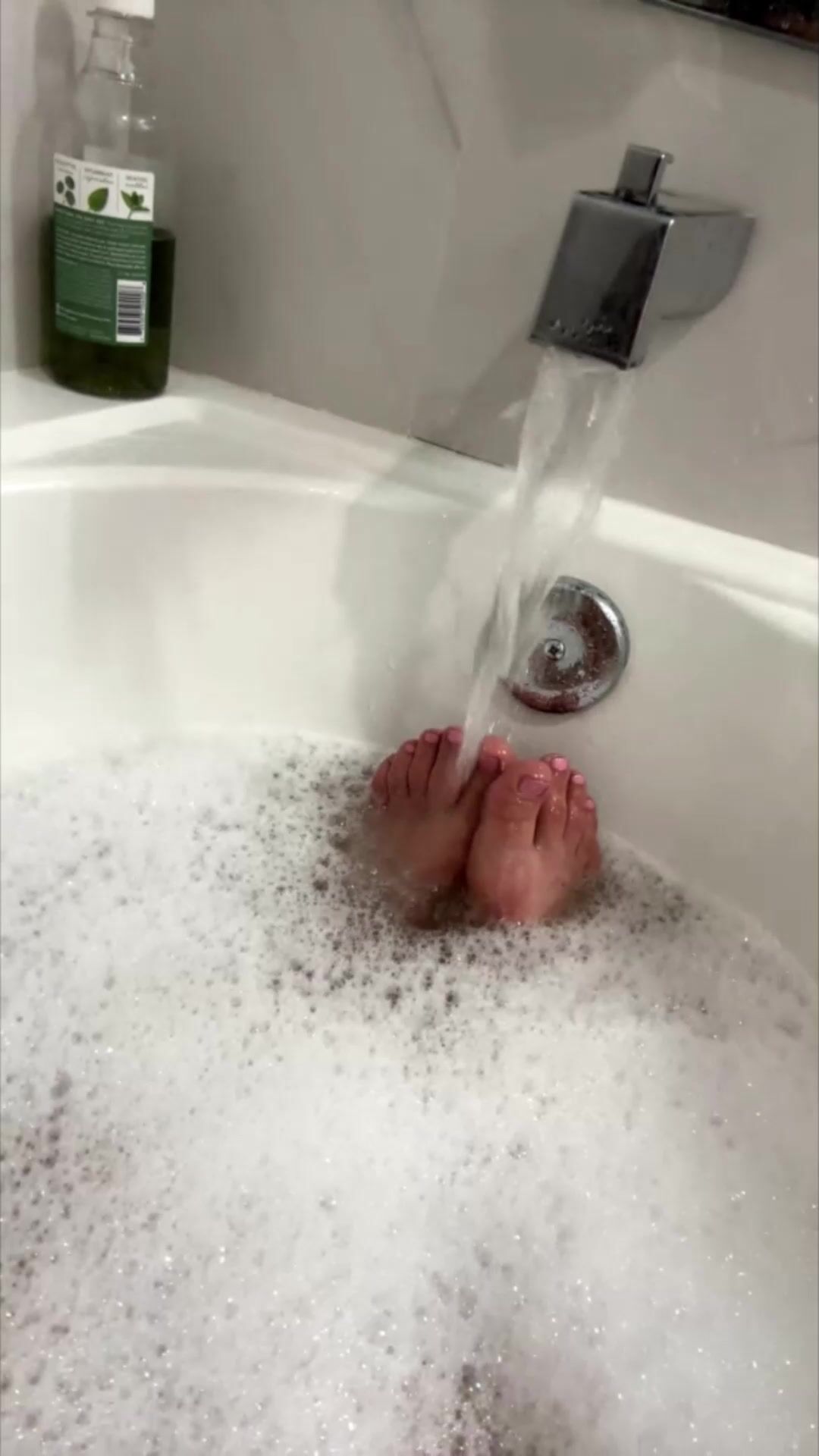 Ailin Perez OF Livestream in Bathtub