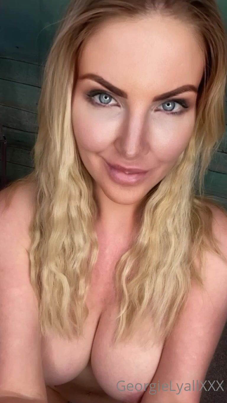 Georgie Lyall Close Up Dildo Blowjob And Fucking