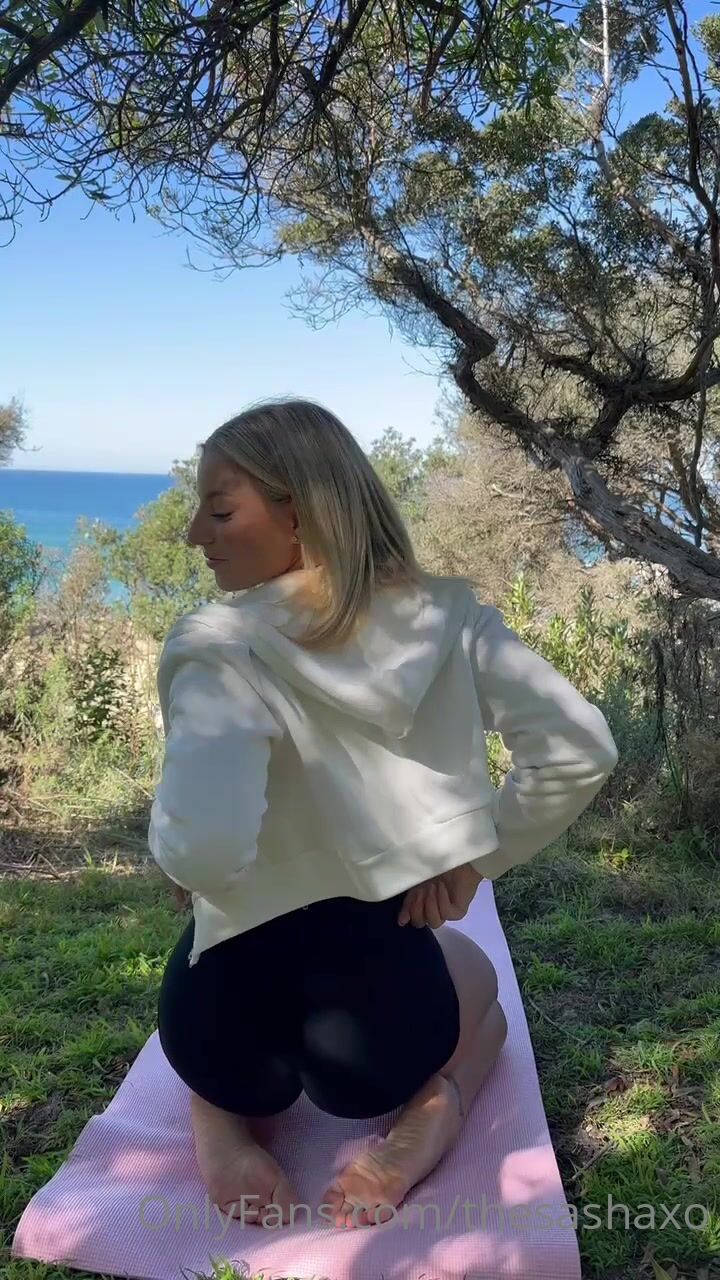 Sharna Beckman Risky Pussy Masturbation Outdoors