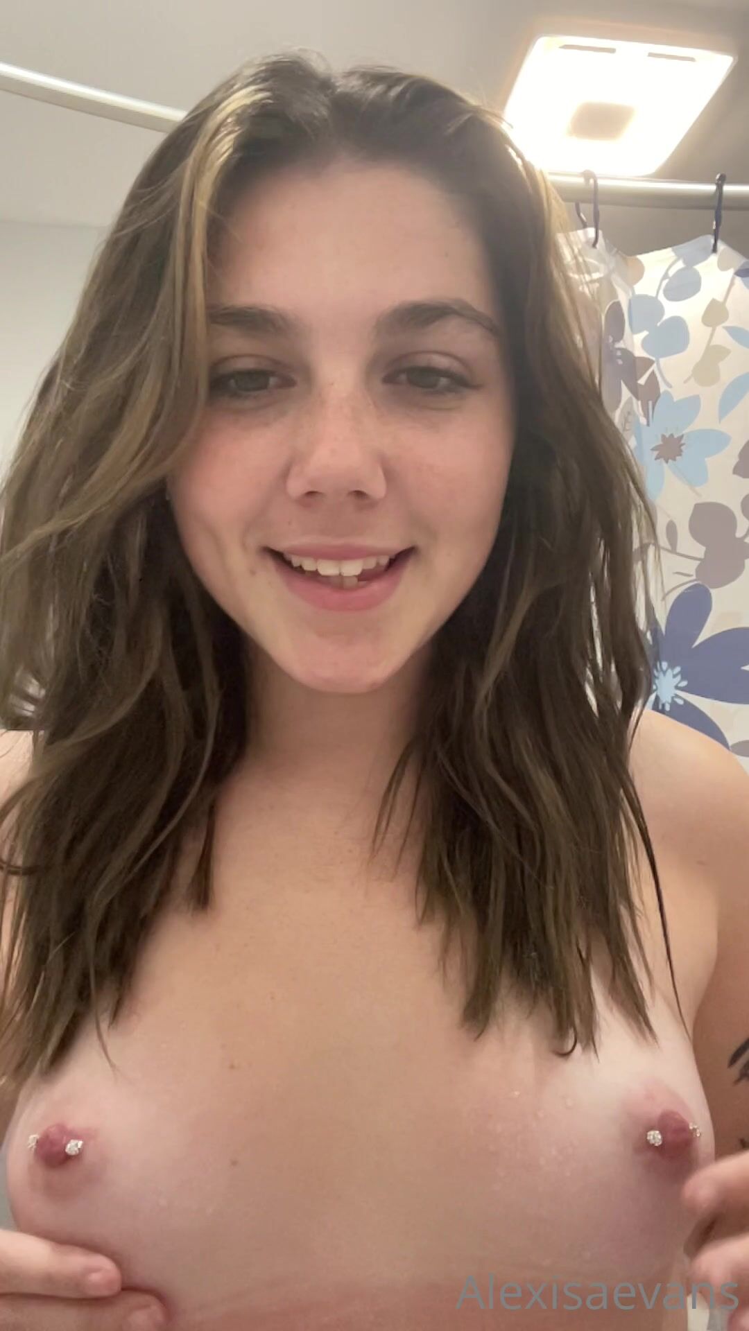 Alexis Evans In The Shower