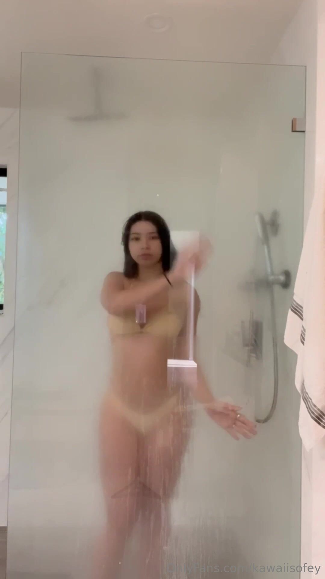 Aishah Sofey Sexy Shower Video