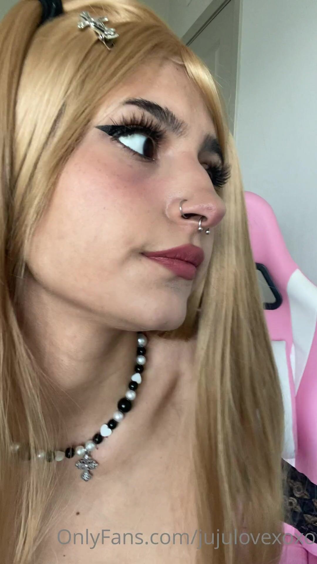 Waifujuju Solo Masturbating Tight Pussy