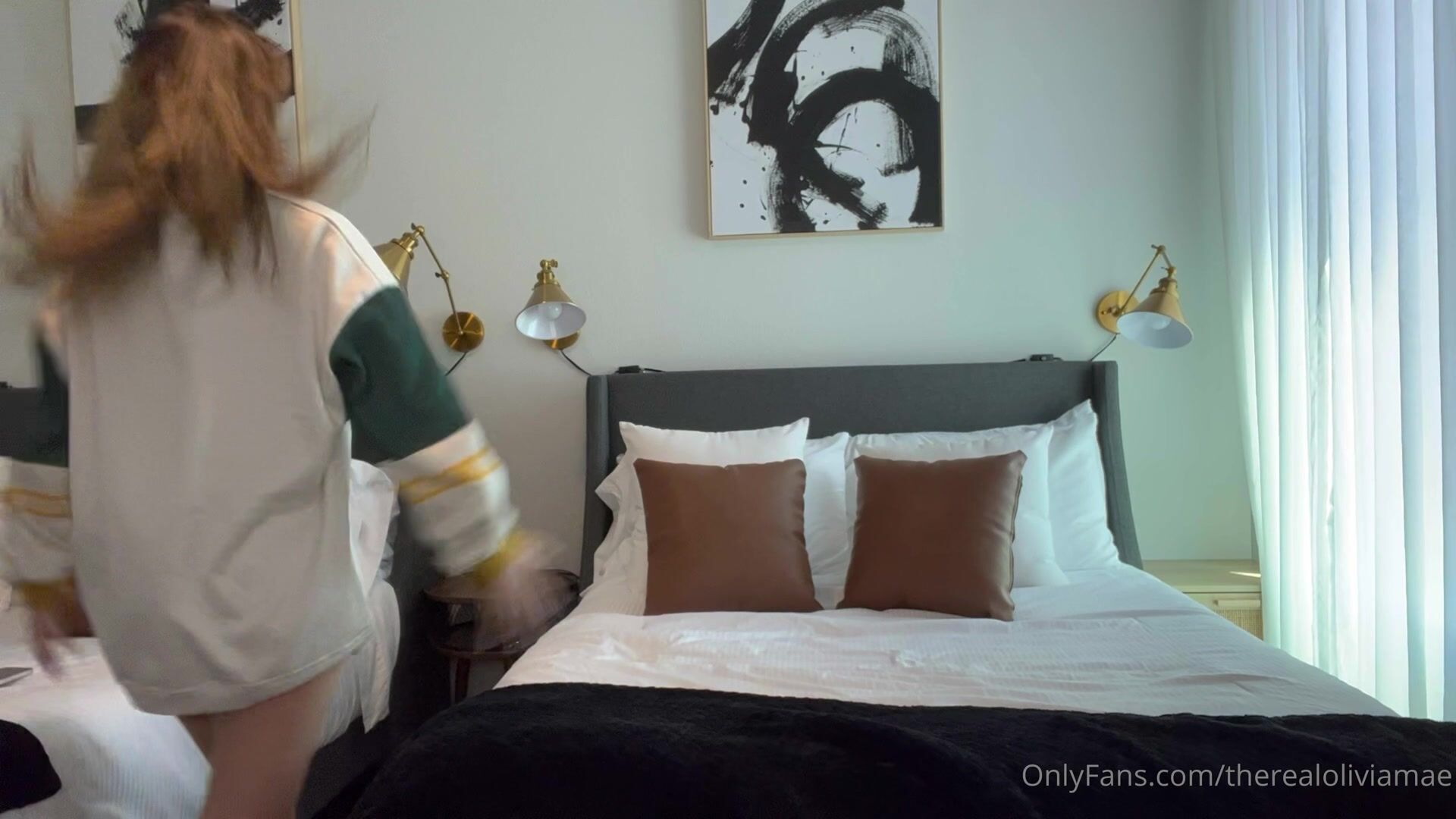 Olivia Mae BG Pillow Hump And Fuck