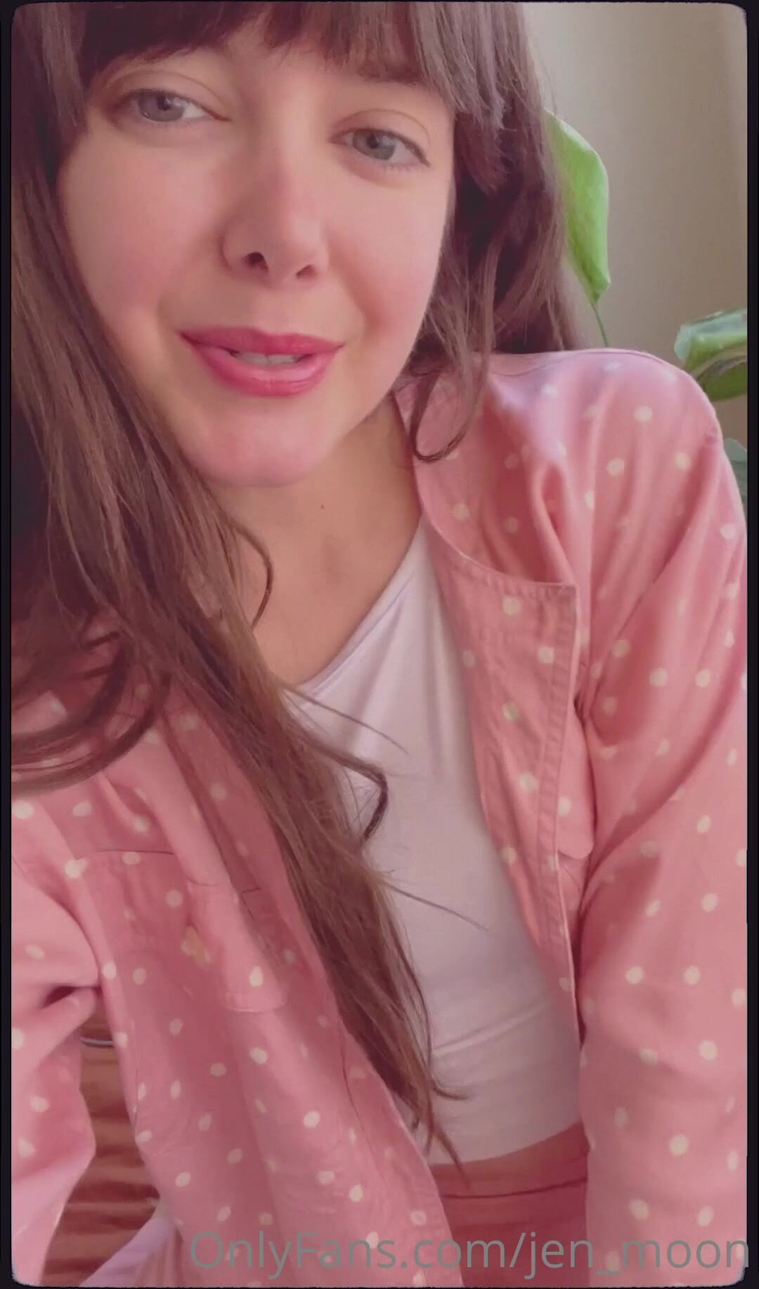 Jen Moon Unboxing Monster Dildo