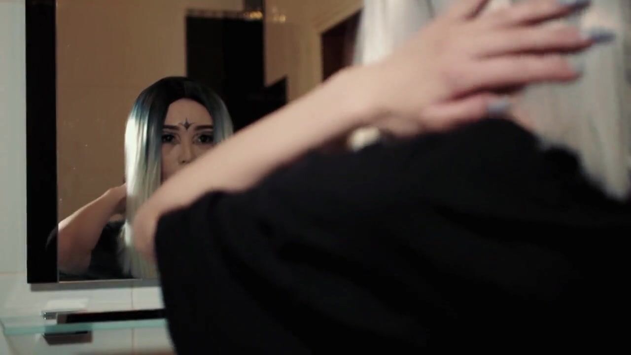 Face Washing Interrupted by Pulsing Oral Creampie
