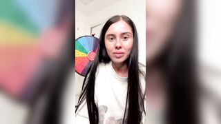 Isabella Rhoades Livestream