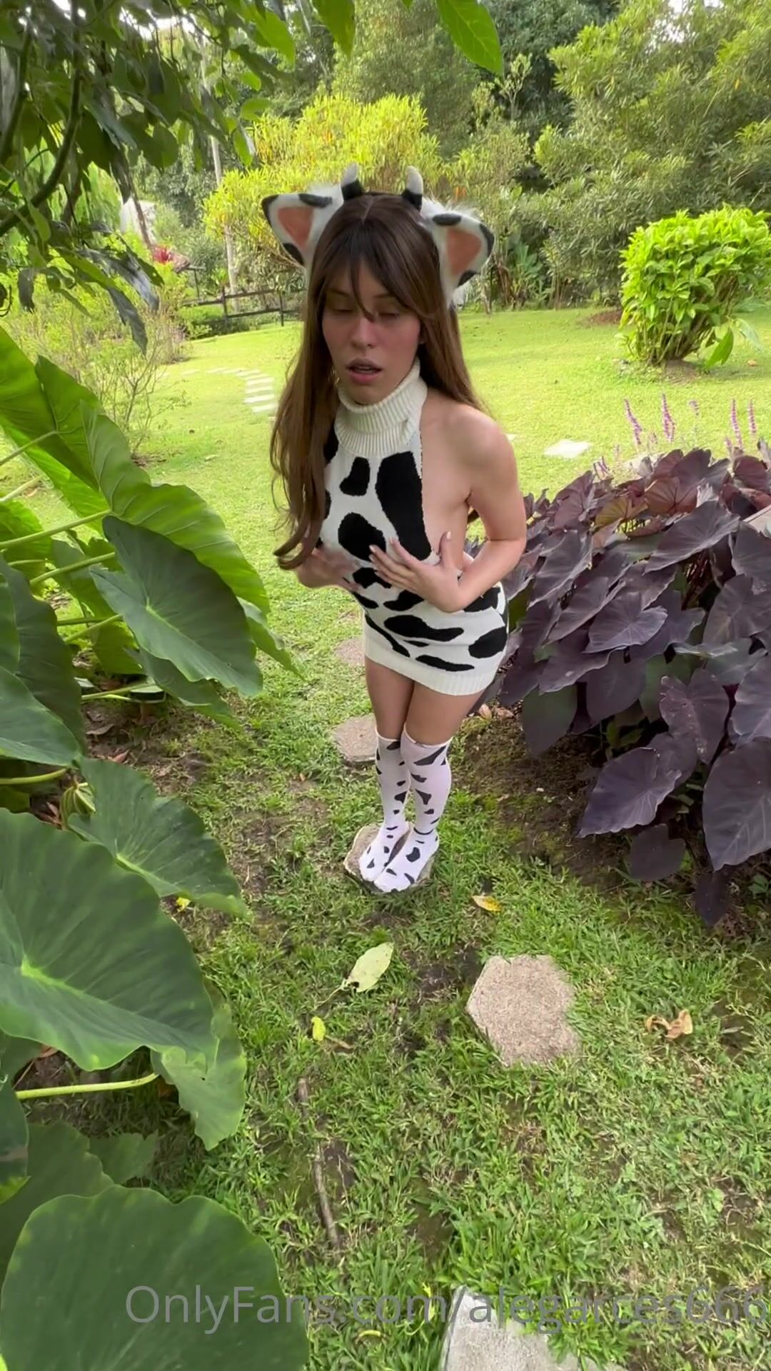 Alegarces666 Sextape in Cow Outfit
