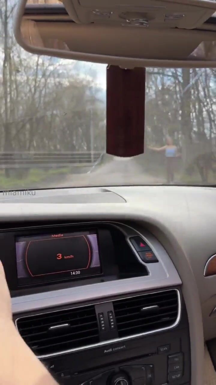 Mia Miku Risky Sextape in car