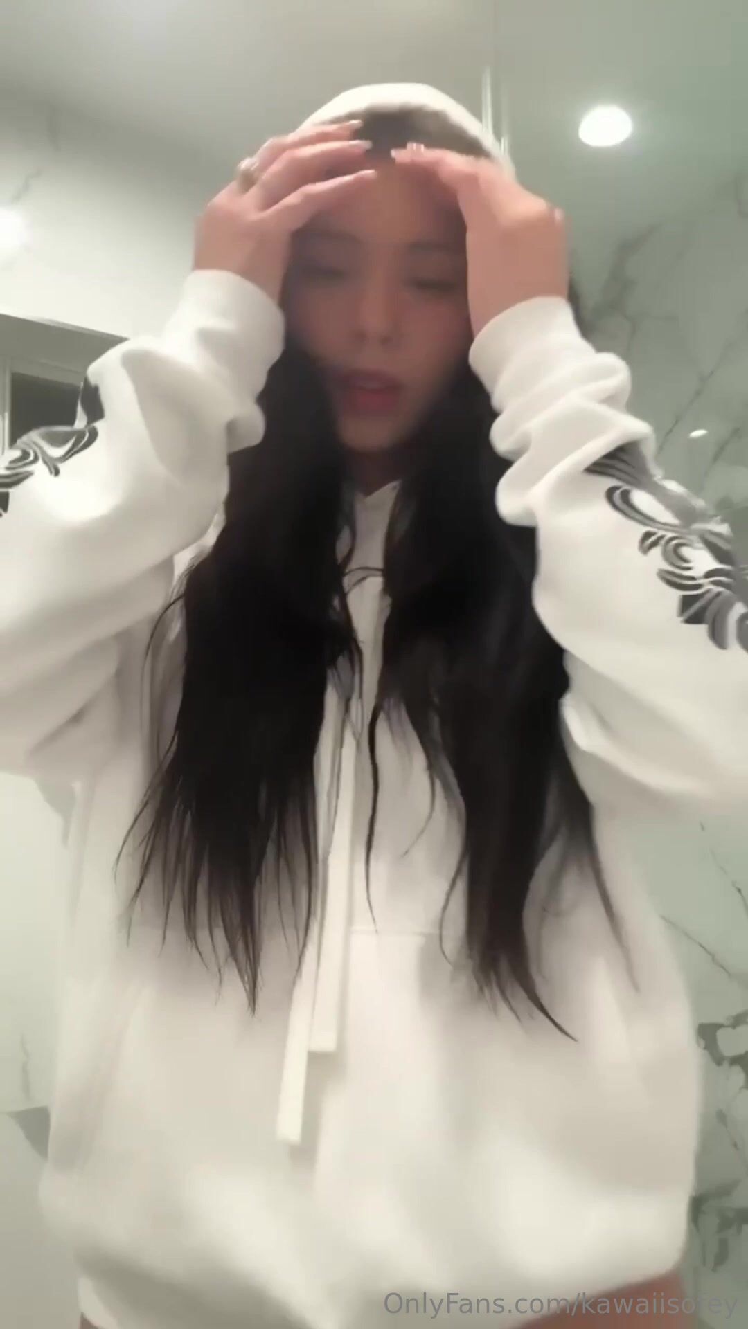 Aishah Sofey Shaking Big Juicy Booty in Bathroom