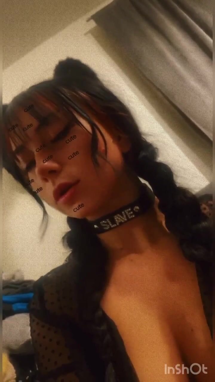 onlyfans girl Jasminvgg using her toys anal plug in her ass and vibrator