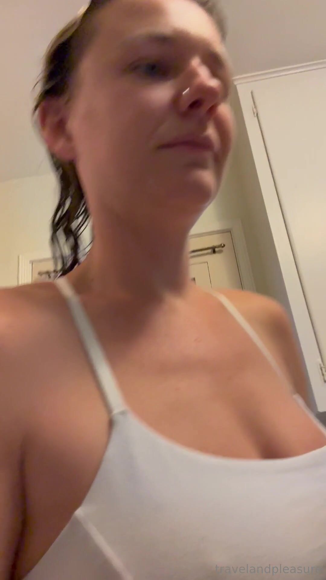 TravelAndPleasure Blowjob With Deepthroat