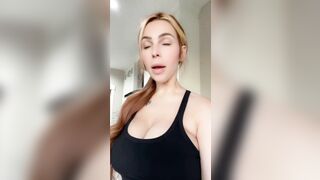 RoxyStylez Rides Big Dick POV