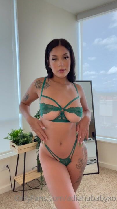 AdianaBabyXO Strips And Dildo Fuck In The Mirror