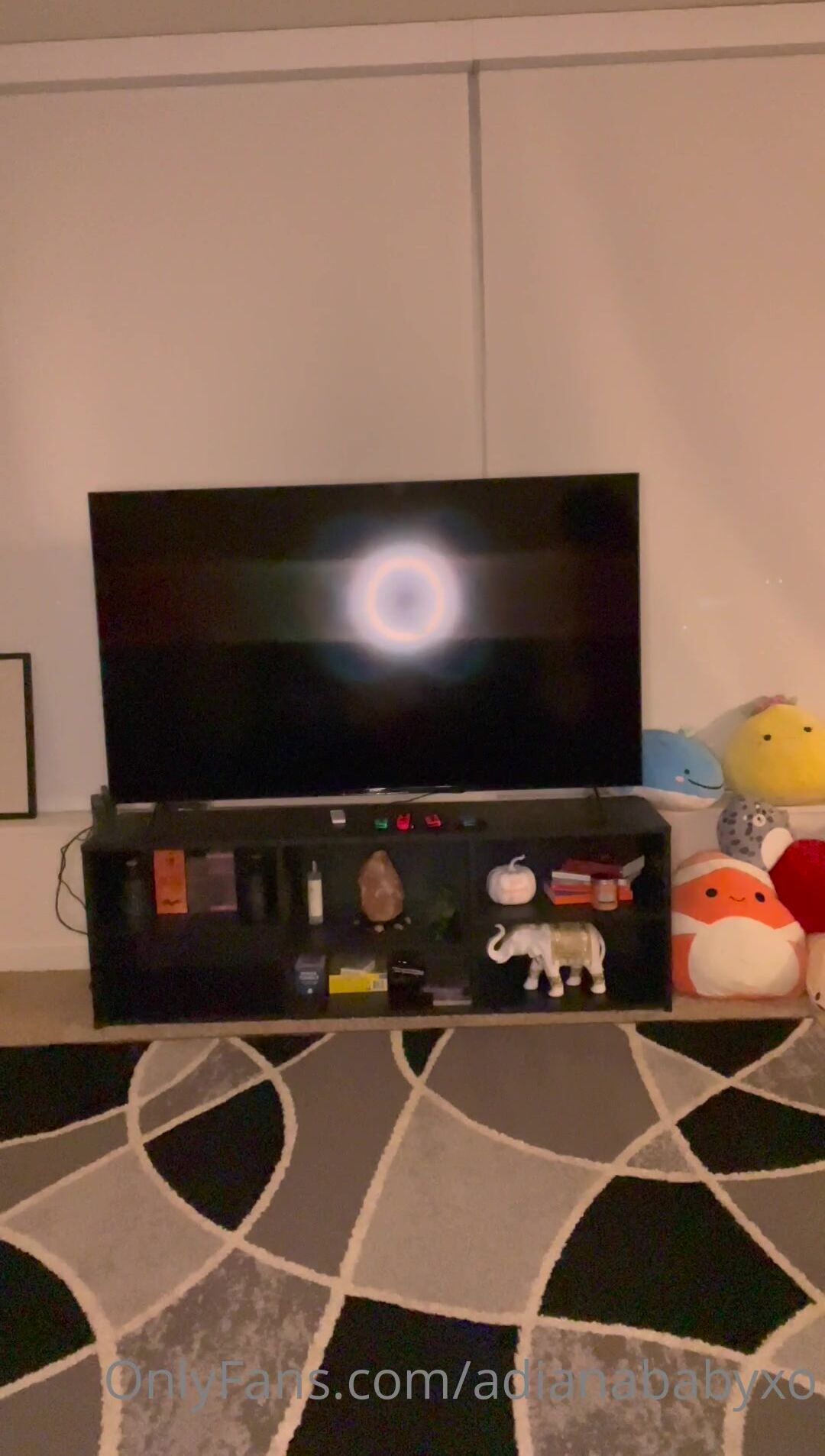 AdianaBabyXO Kinky Ways To Seduce In The Living Room