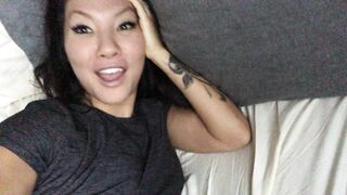 Asa Akira Masturbates On Cam