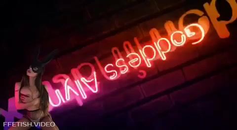 Hypnotising Tits Of Centolain