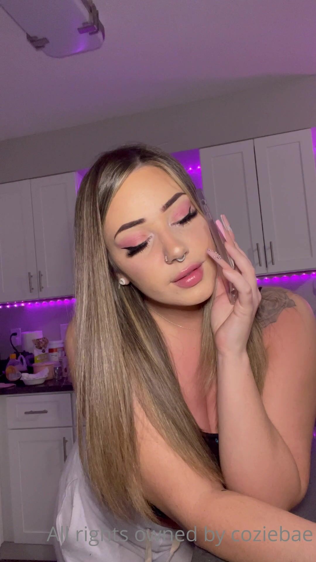 Coziebae Rides Big Dildo In Kitchen