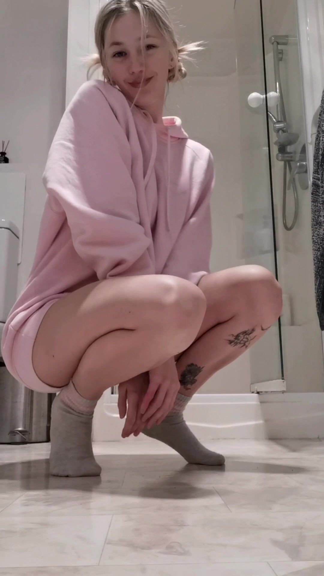 Alice NZ Shakes And Strips In The Bathroom