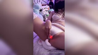 Peach Kissx Teasing Pussy In White Lingerie