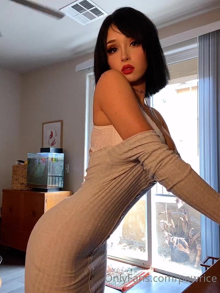 Powrice Striptease Close Up