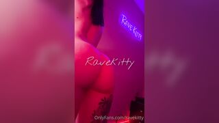 Pierced Tits Ravekitty Shakes Booty