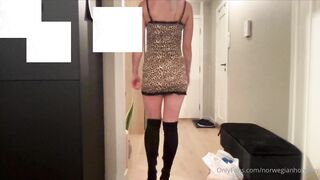 norwegianhotwifey flashing her pussy for two random people