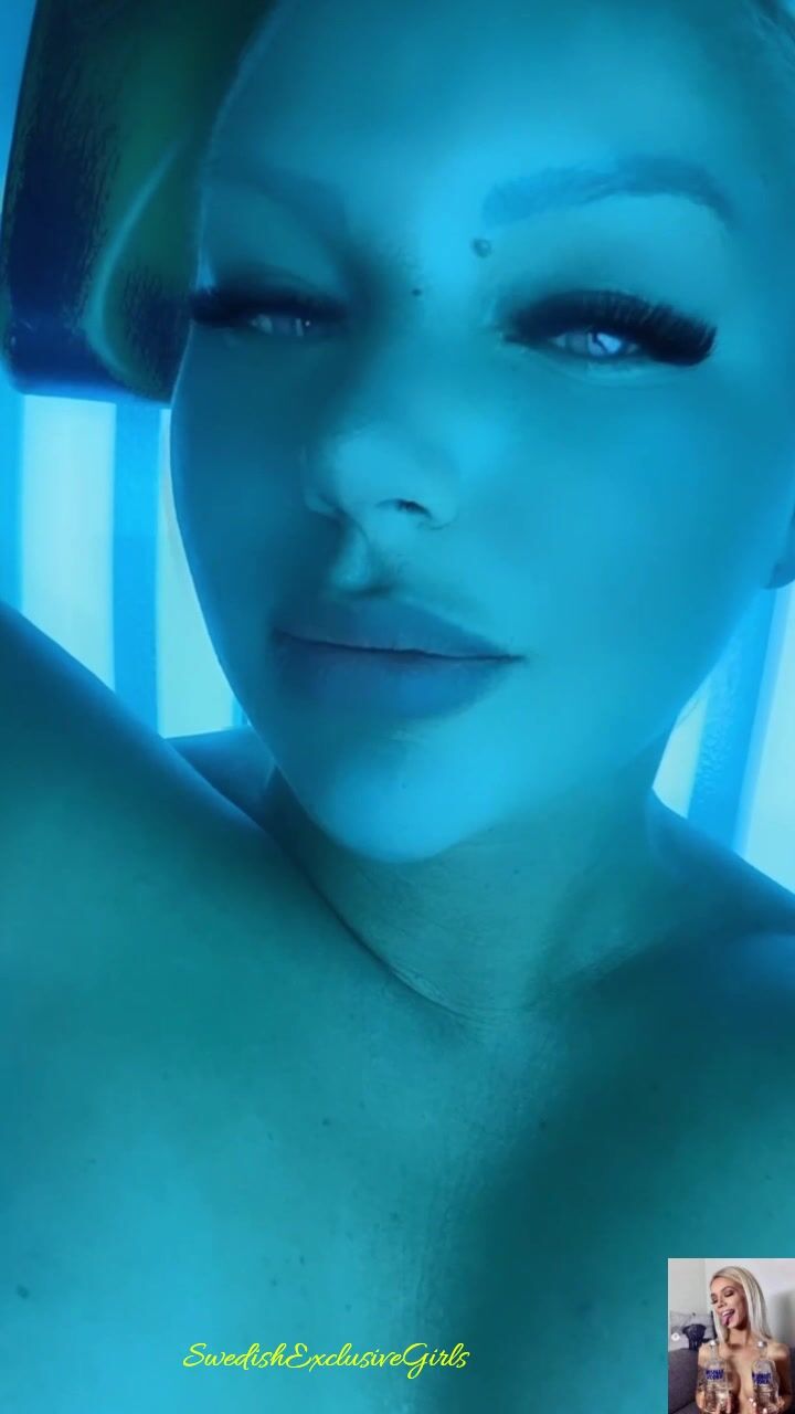 Ionlyeatvag Solarium Pussy masterbation