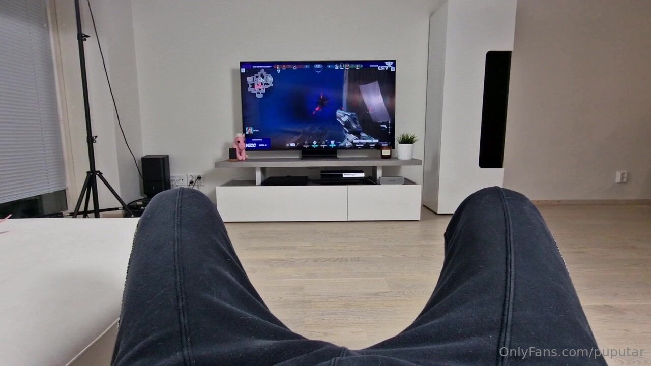 Finnish Bunny Girl Puputar Gives Perfect Blowjob in POV